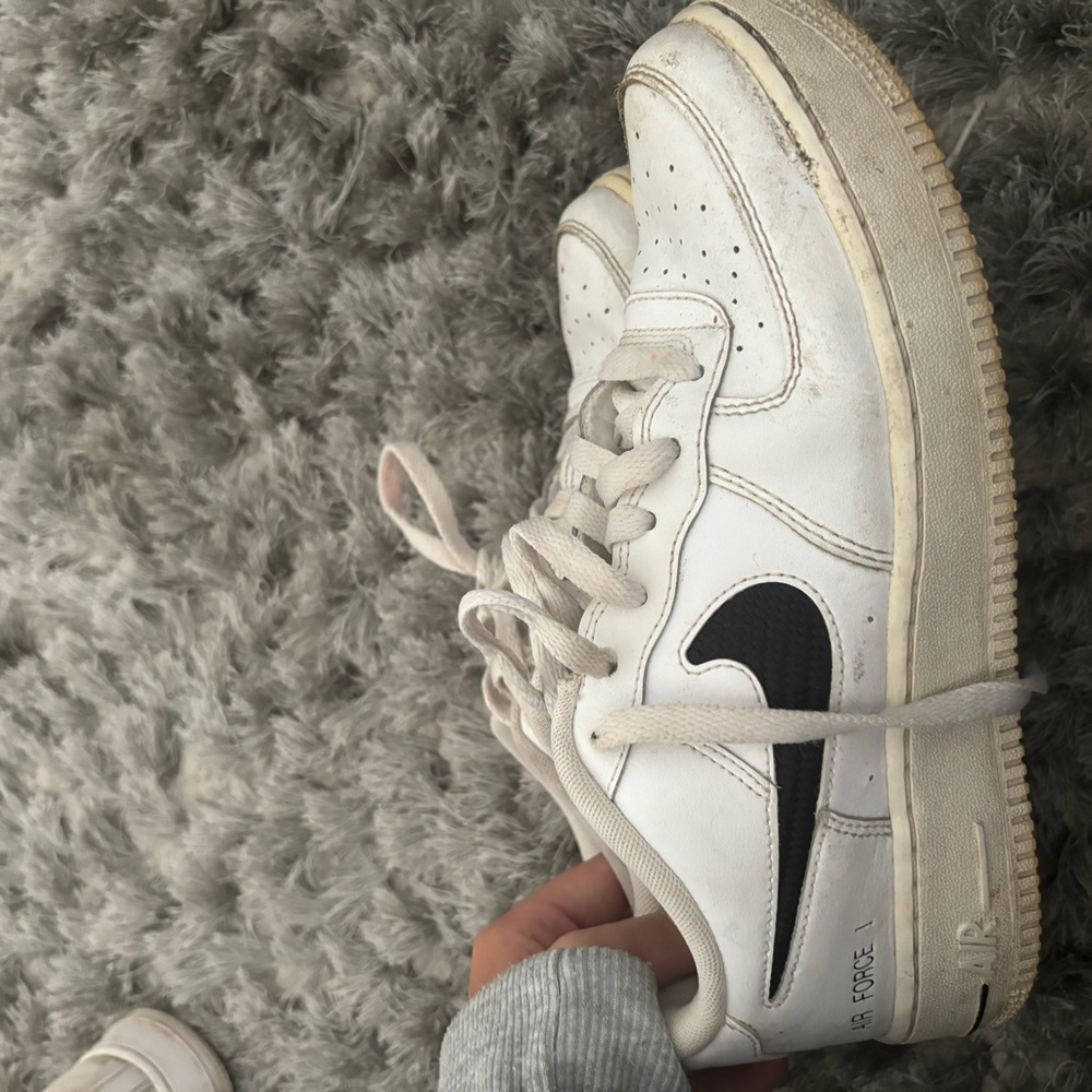 Nike forces women’s size 8.5!